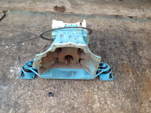 https://www.novimarinebrokers.com/storage/files/02/07/13/tn_fishing_gear_Engine_Housing_Mechanical_for_sale_17330.JPG